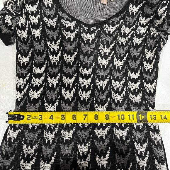 Roz & Ali (Target) Black Chevron Sweater Dress Belted Midi Womens Size Small - Picture 8 of 9